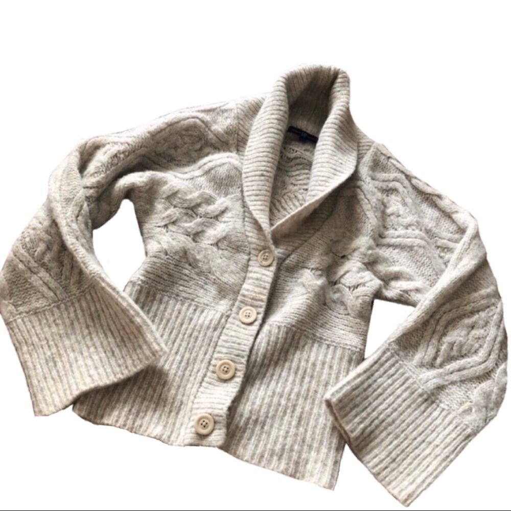 Gap Cream chunky cable knit button front sweater
